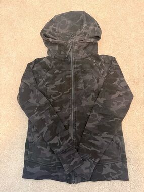Lululemon Black & Gray Camo Full-Zip Scuba